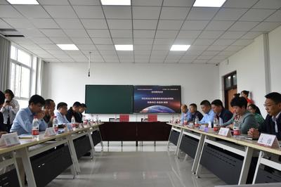 我院召開校企合作與學(xué)生就業(yè)專題研討會 聚焦信息技術(shù)咨詢服務(wù)人才培養(yǎng)